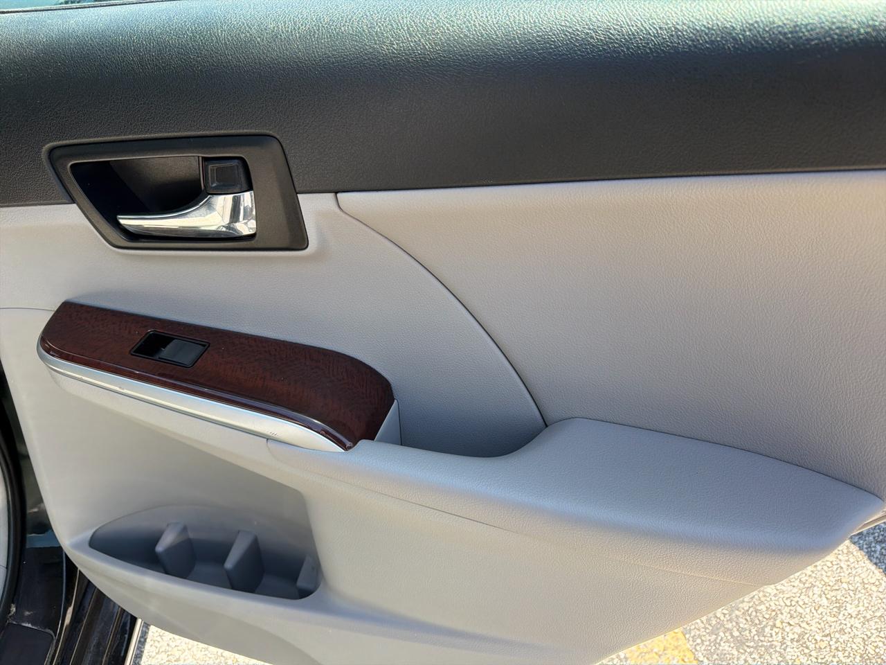 Toyota Camry 4dr Sdn XLE Auto 2012