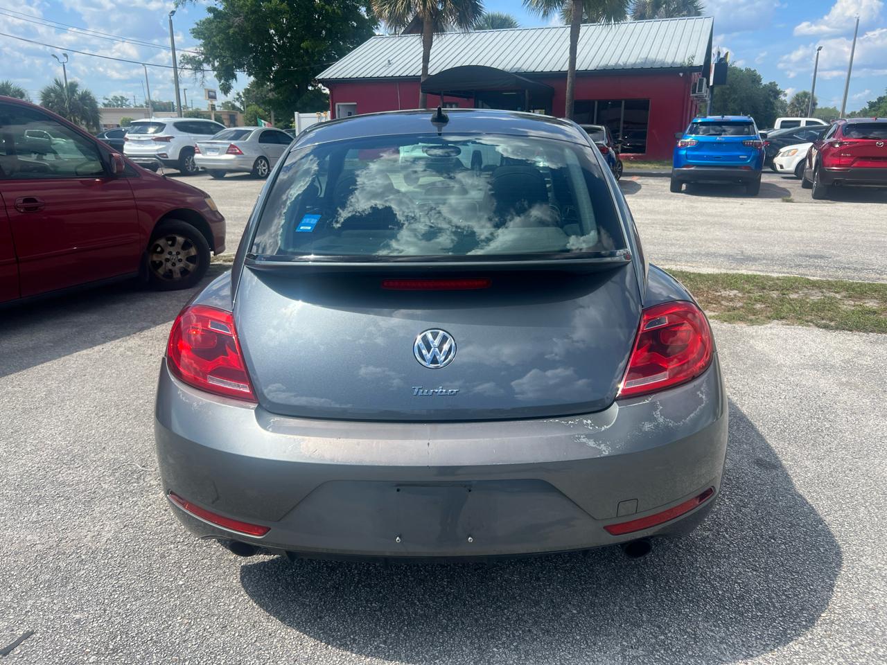 Volkswagen Beetle 2.0T Turbo 2014