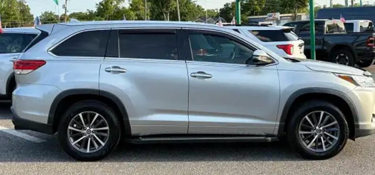 Toyota Highlander XLE AWD V6 2018