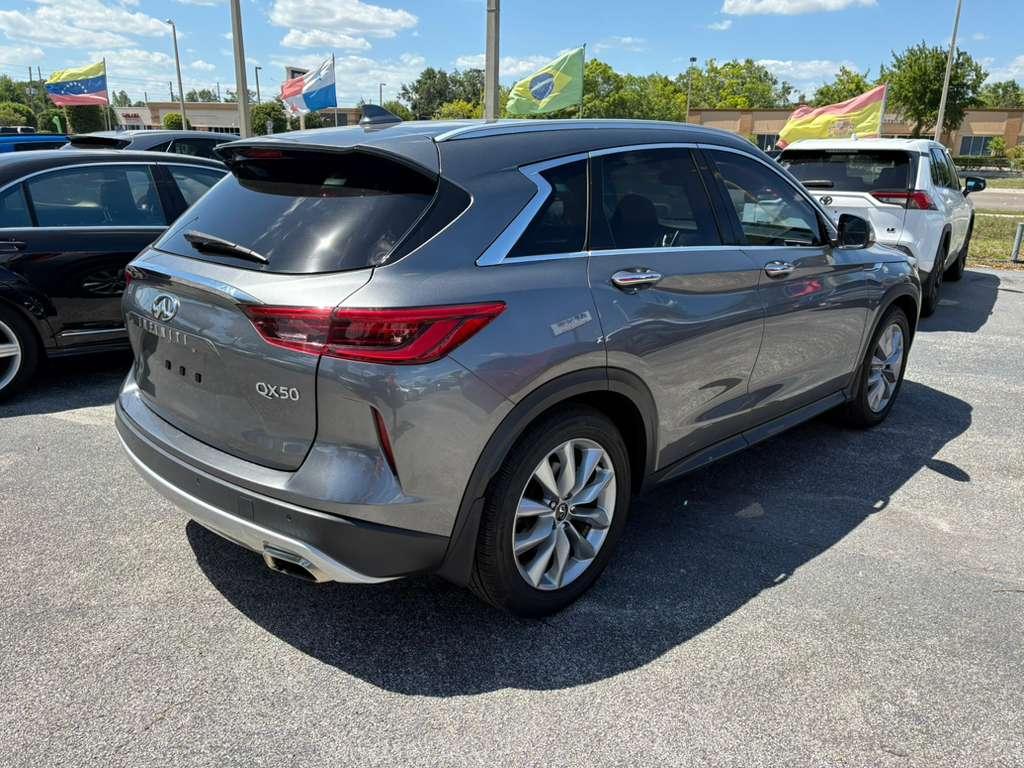 Infiniti QX50 LUXE 2021