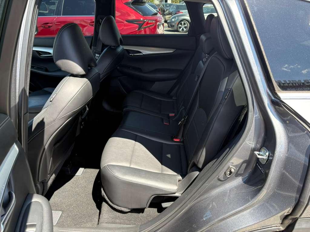 Infiniti QX50 LUXE 2021