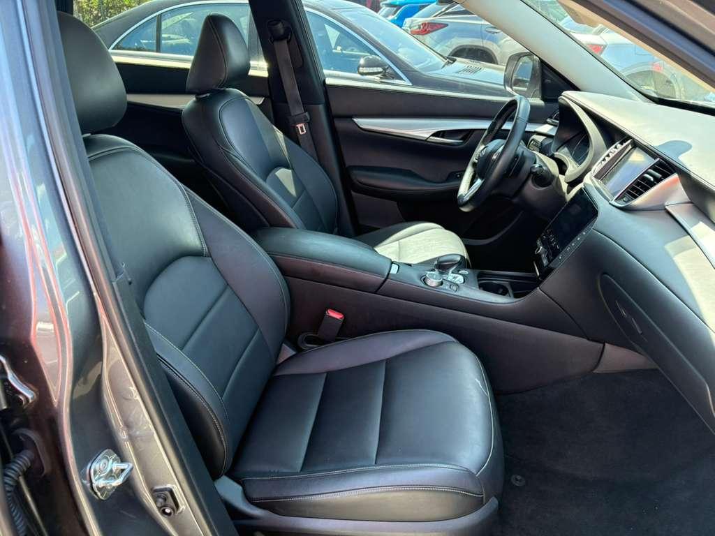 Infiniti QX50 LUXE 2021