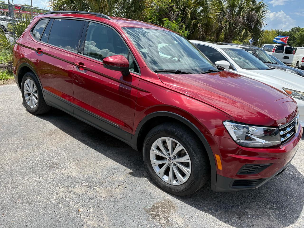 Volkswagen Tiguan S 2019