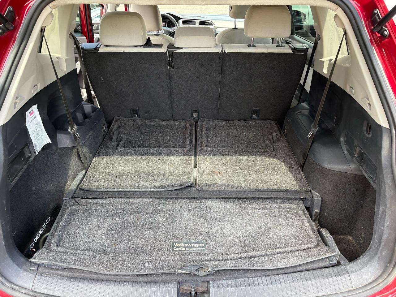 Volkswagen Tiguan S 2019