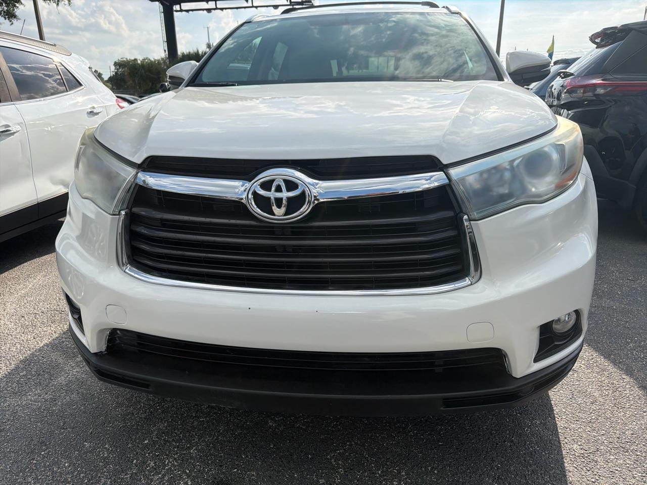 Toyota Highlander XLE AWD V6 2016