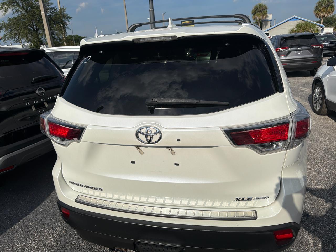 Toyota Highlander XLE AWD V6 2016