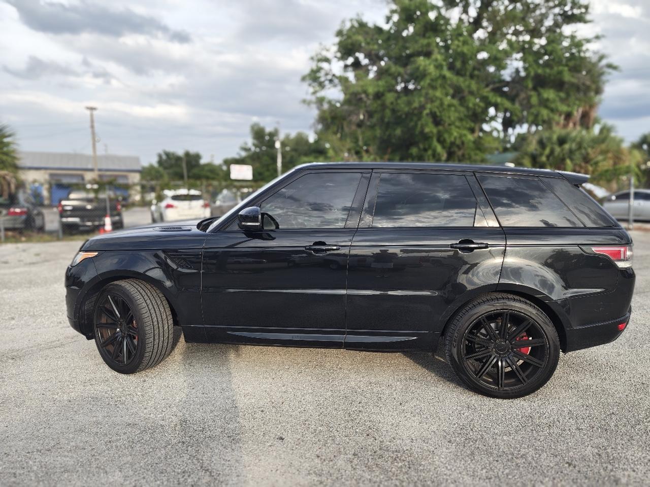 Land Rover Range Rover Sport 3.0L V6 Supercharged SE 2014
