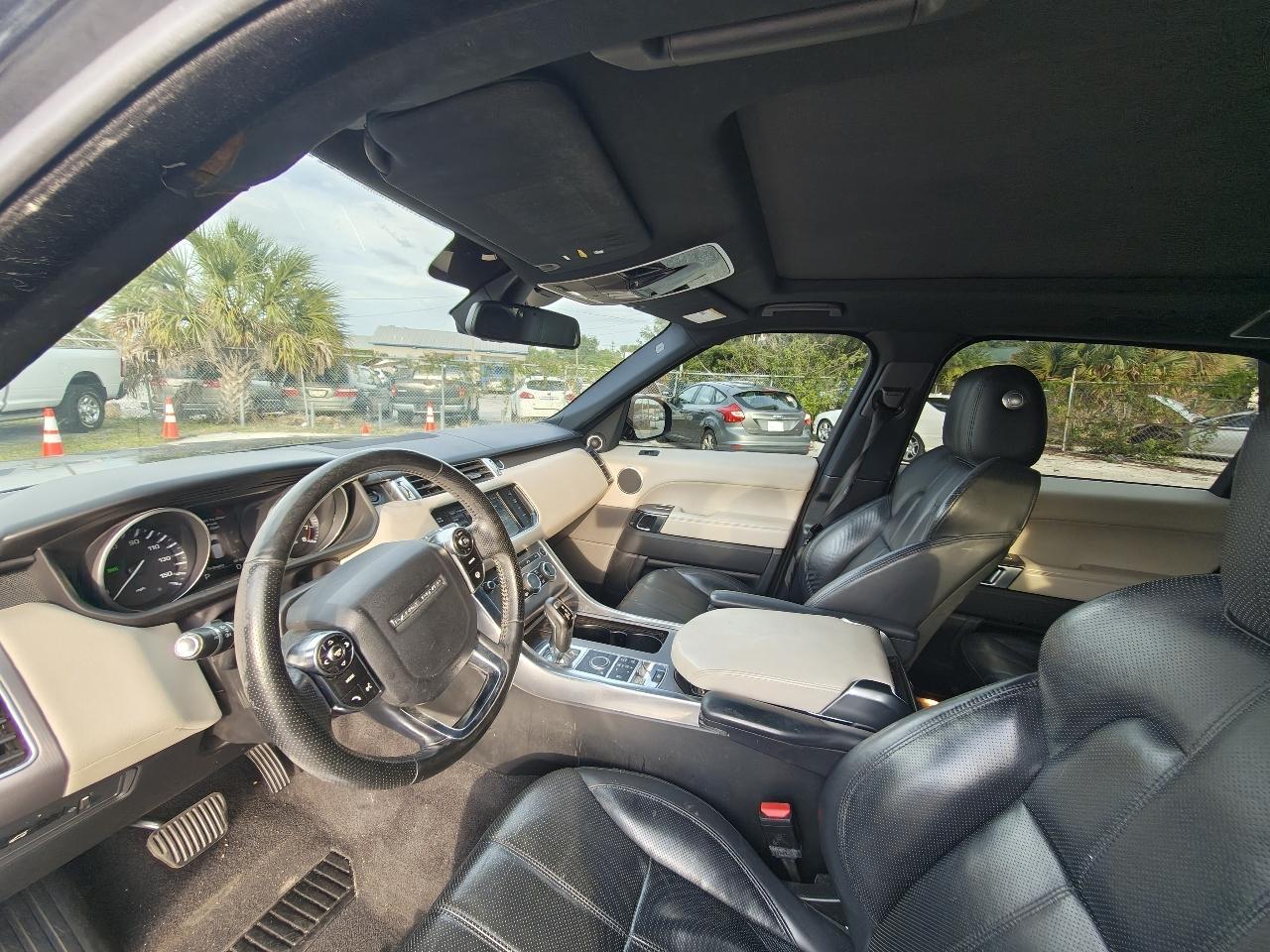 Land Rover Range Rover Sport 3.0L V6 Supercharged SE 2014