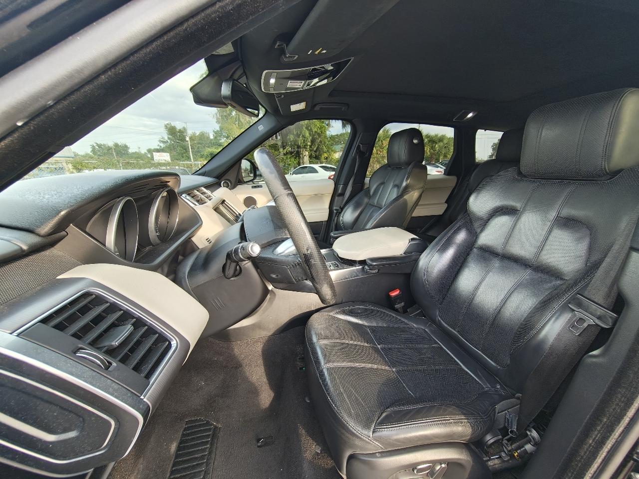 Land Rover Range Rover Sport 3.0L V6 Supercharged SE 2014