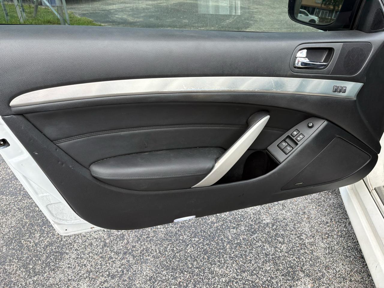 Infiniti Q60 Coupe AWD 2014