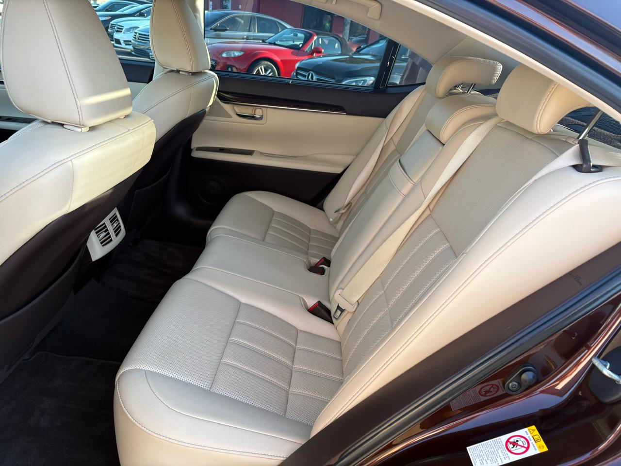Lexus ES 350 Sedan 2016
