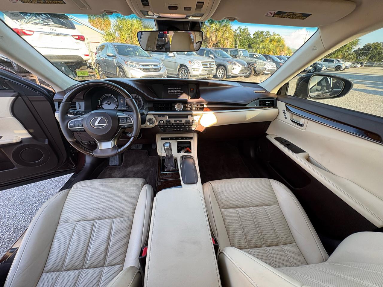 Lexus ES 350 Sedan 2016