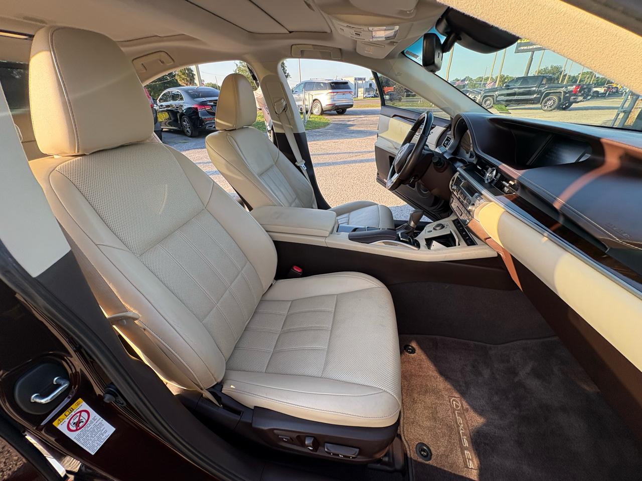 Lexus ES 350 Sedan 2016