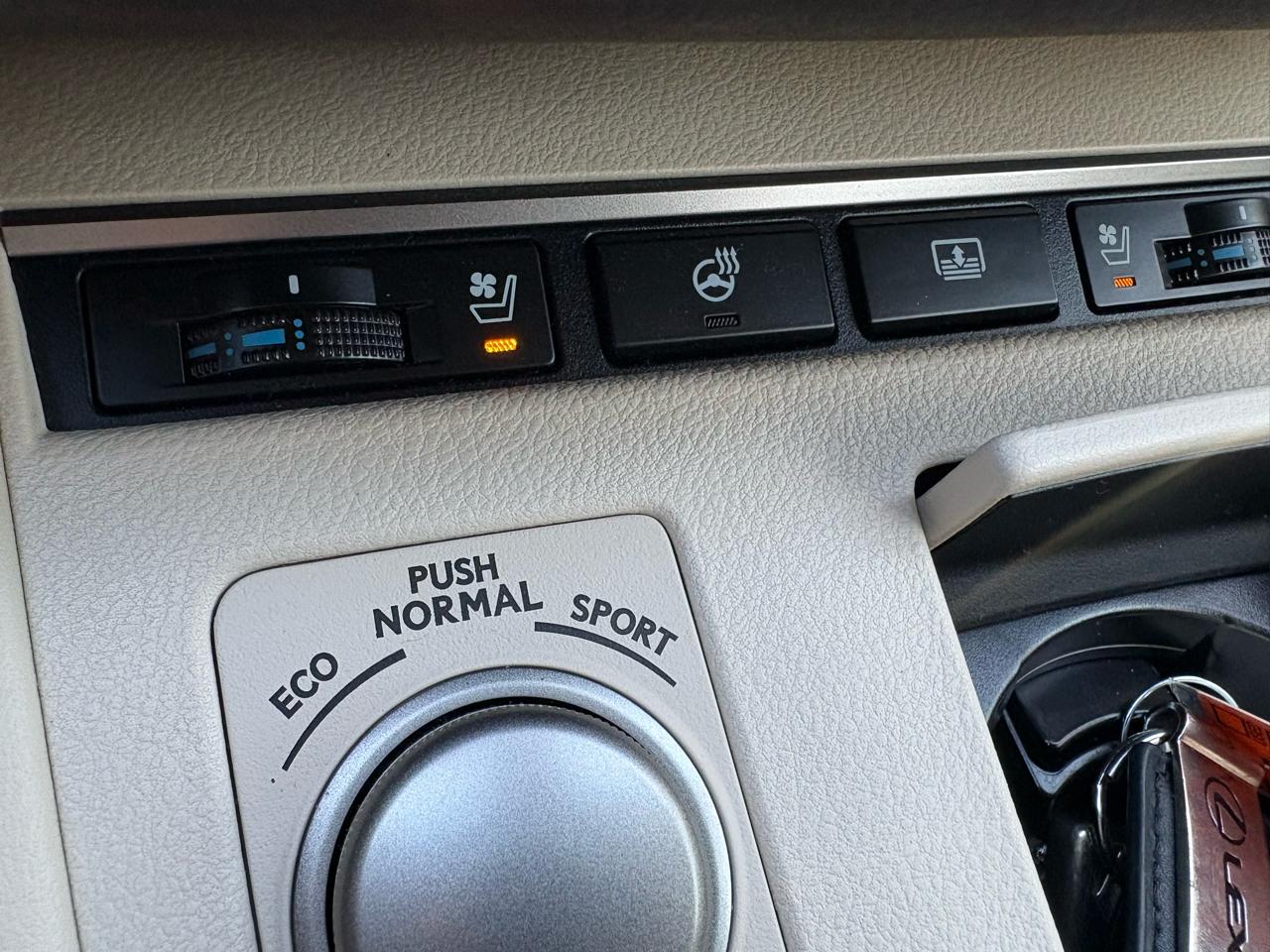 Lexus ES 350 Sedan 2016