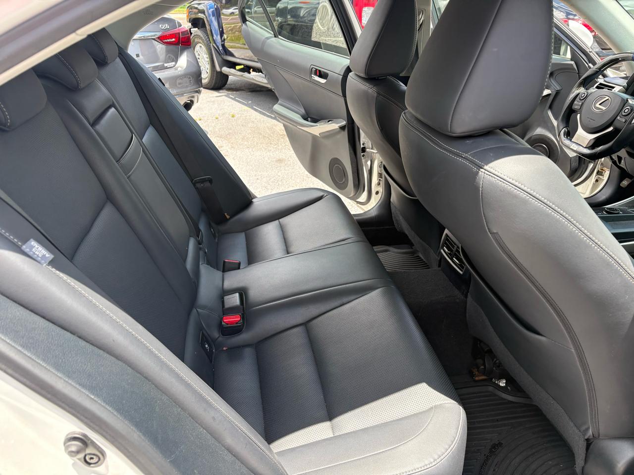 Lexus IS 250 AWD 2015