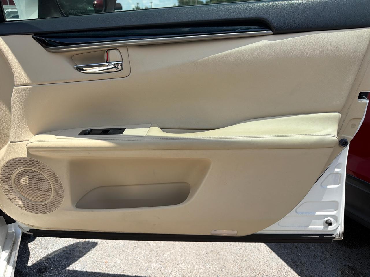 Lexus ES 350 Sedan 2015