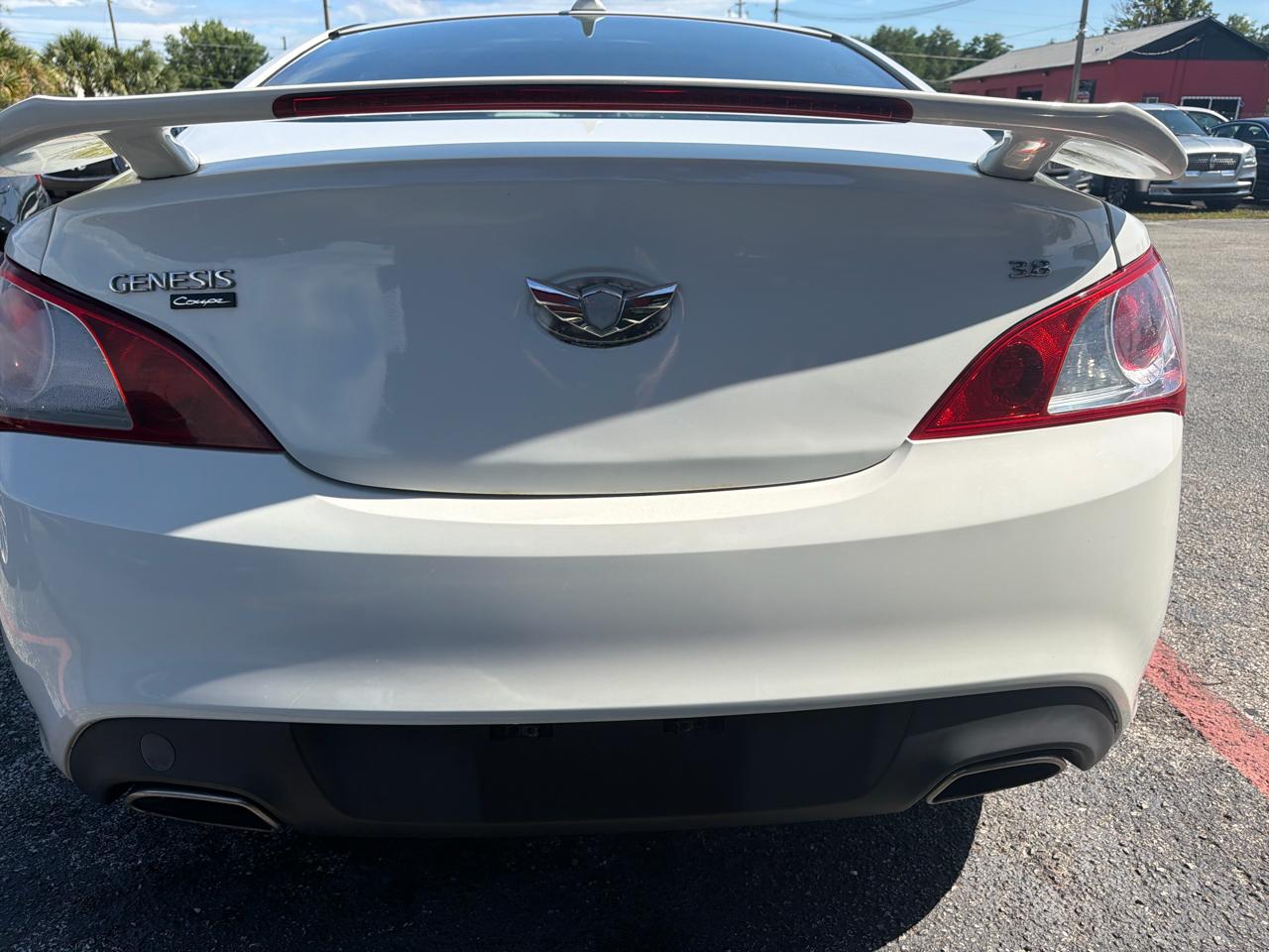 Hyundai Genesis Coupe 3.8 Auto 2010