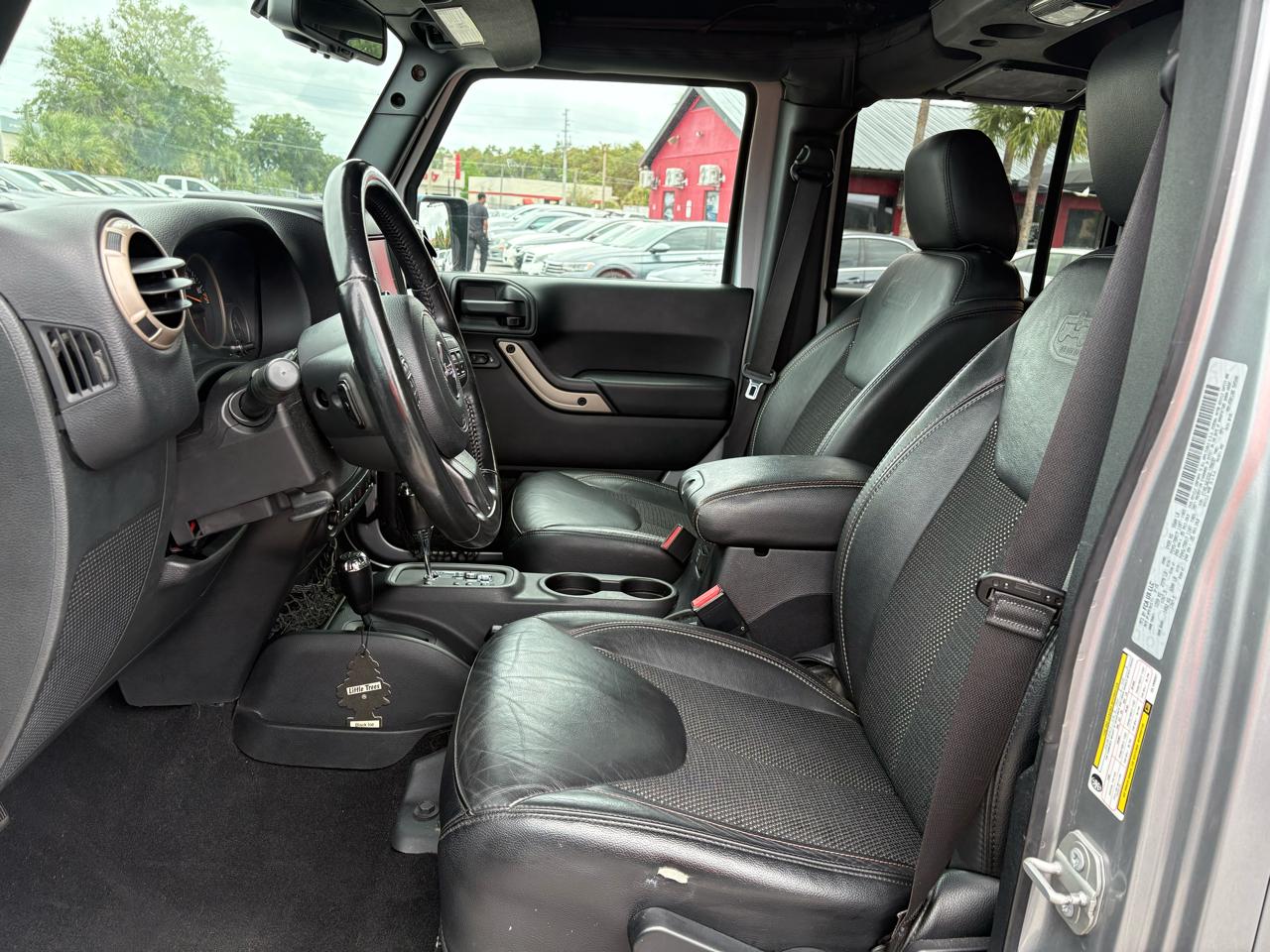 Jeep Wrangler Unlimited Sahara 4WD 2016