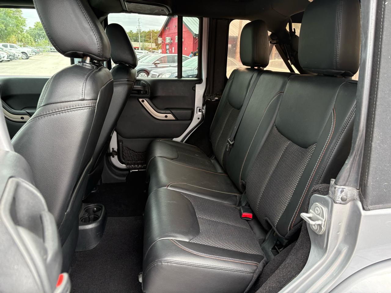 Jeep Wrangler Unlimited Sahara 4WD 2016