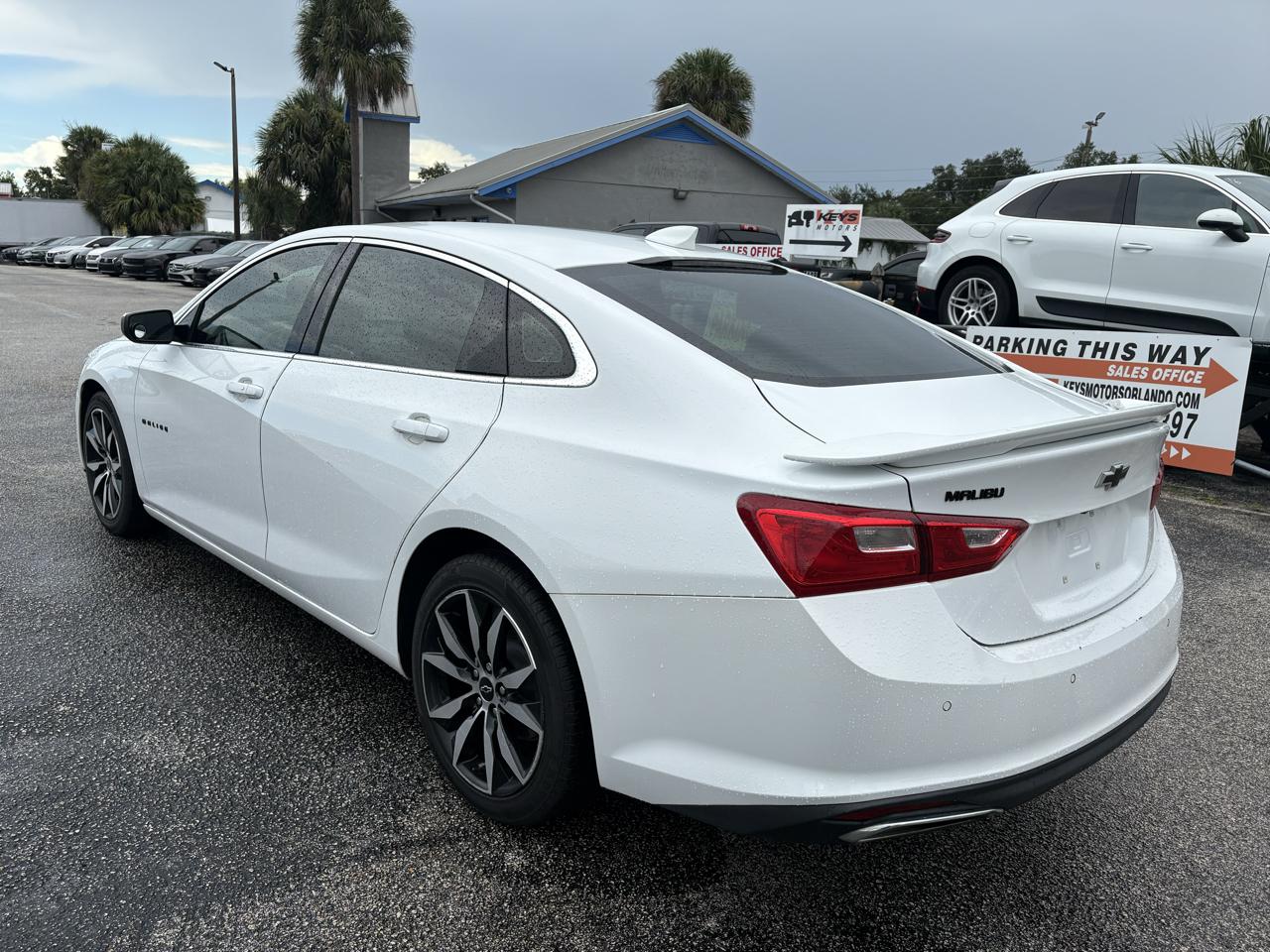 Chevrolet Malibu 4dr Sdn RS 2021