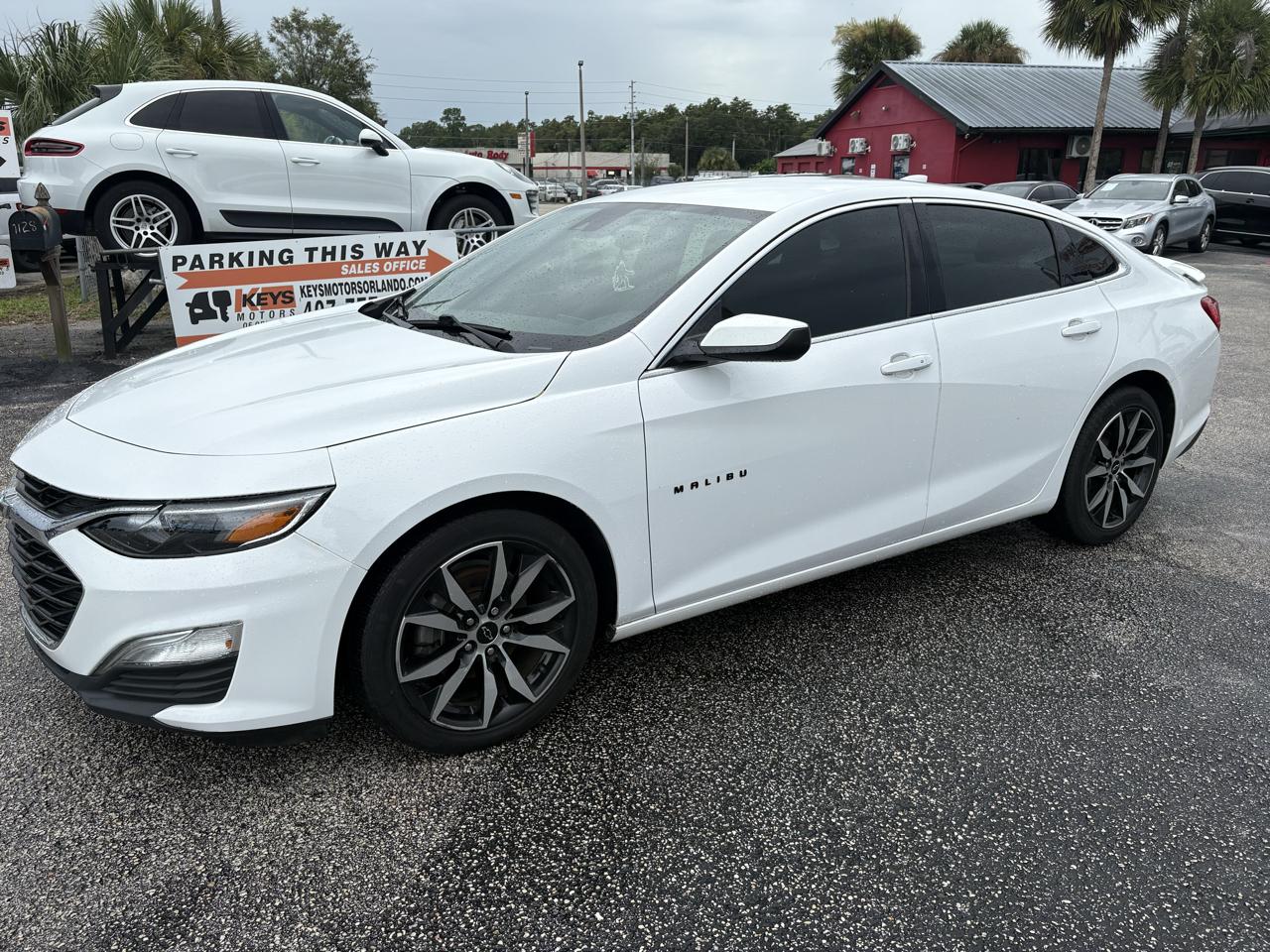 Chevrolet Malibu 4dr Sdn RS 2021