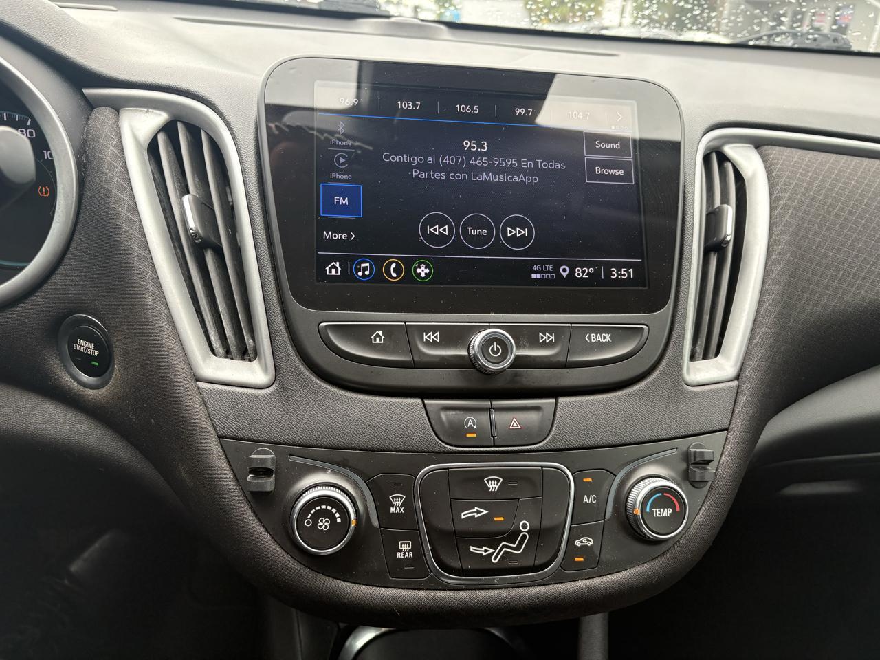Chevrolet Malibu 4dr Sdn RS 2021