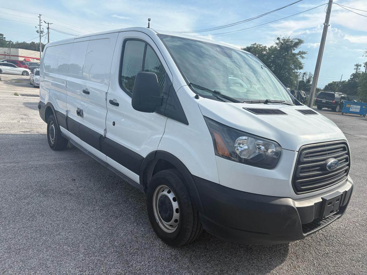 Ford Transit T-250 148" Low Rf 9000 GVWR Swing-Out RH Dr 2019