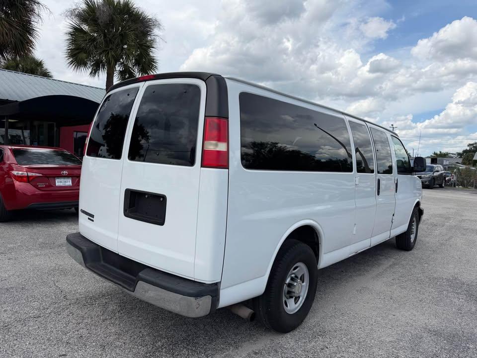 Chevrolet Express RWD 3500 155" LT w/1LT 2015