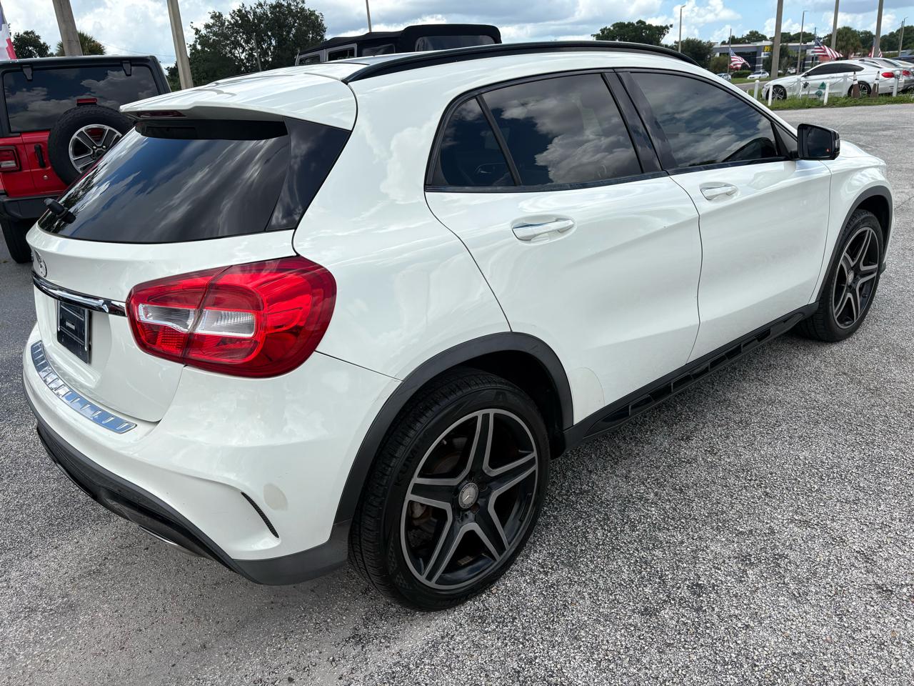 Mercedes-Benz GLA FWD 4dr GLA 250 2016