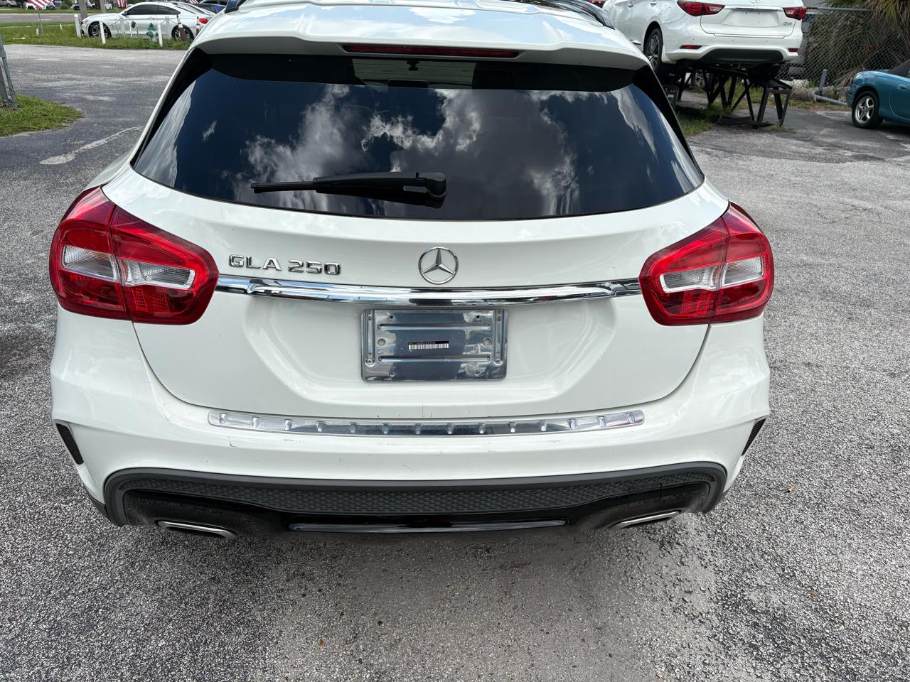 Mercedes-Benz GLA FWD 4dr GLA 250 2016