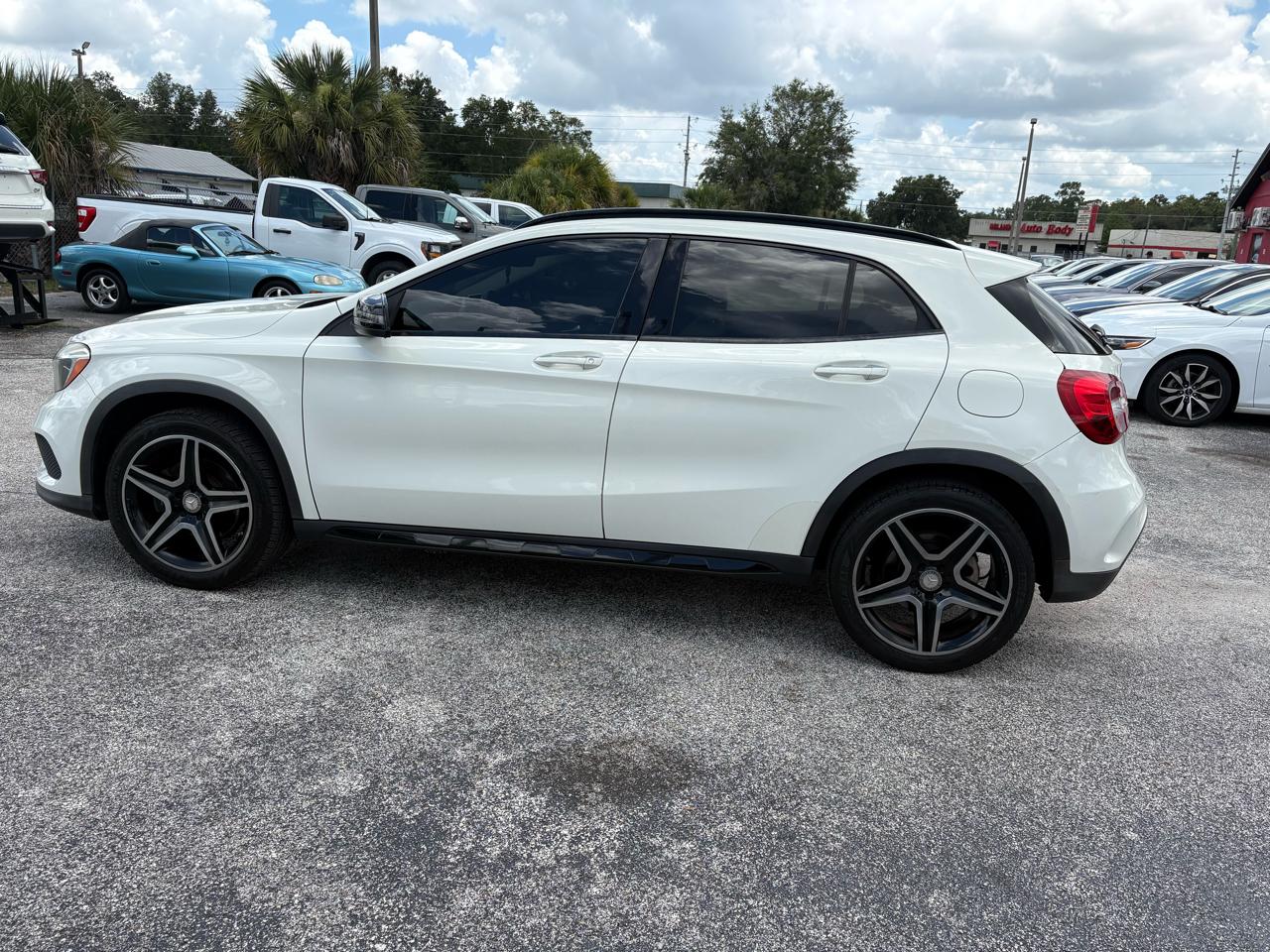 Mercedes-Benz GLA FWD 4dr GLA 250 2016