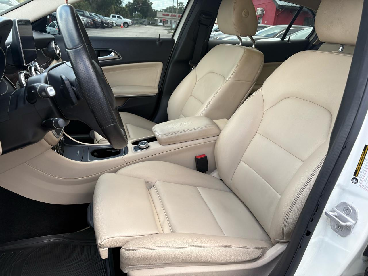 Mercedes-Benz GLA FWD 4dr GLA 250 2016