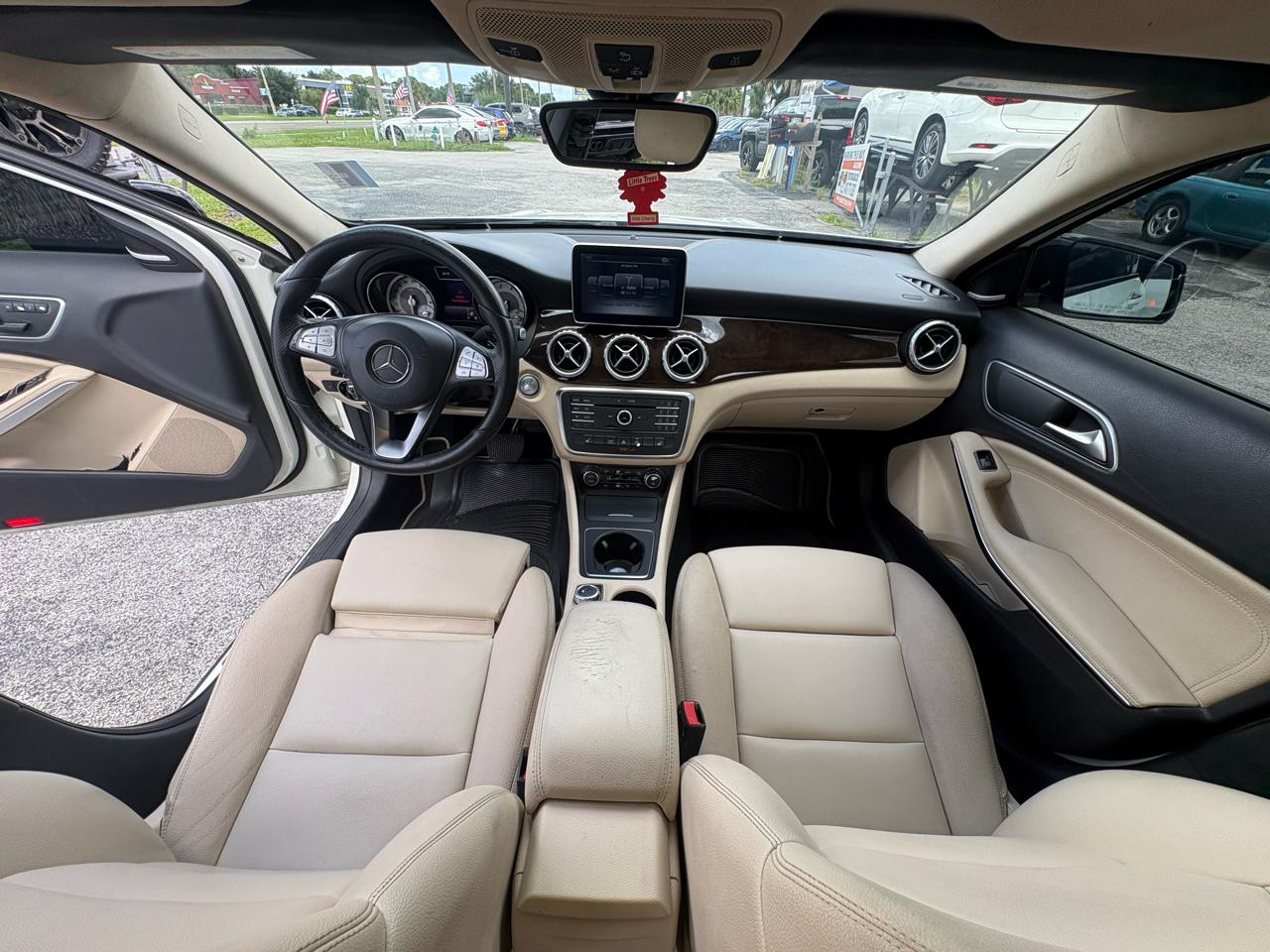 Mercedes-Benz GLA FWD 4dr GLA 250 2016