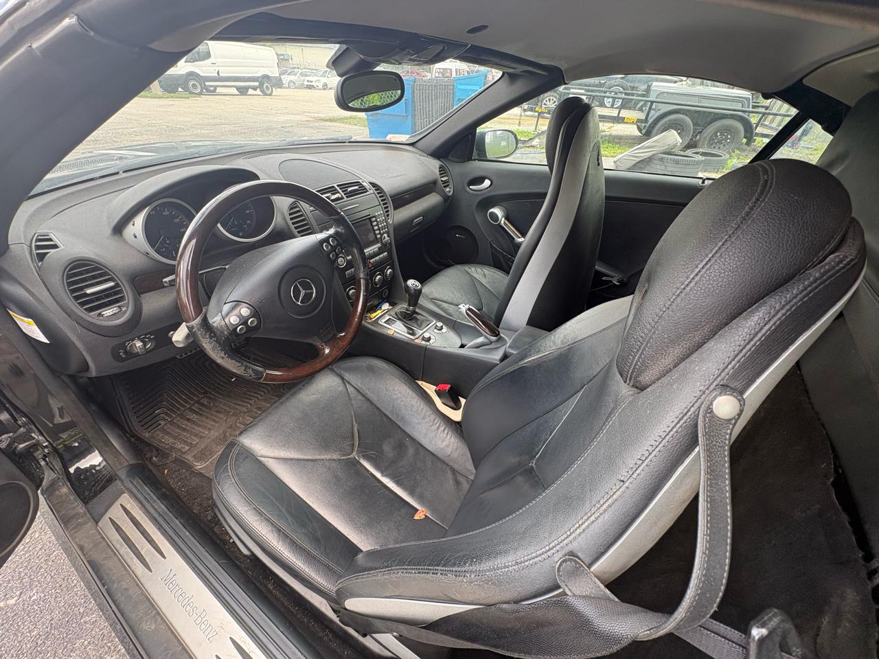 Mercedes-Benz SLK-Class Roadster 3.0L 2006