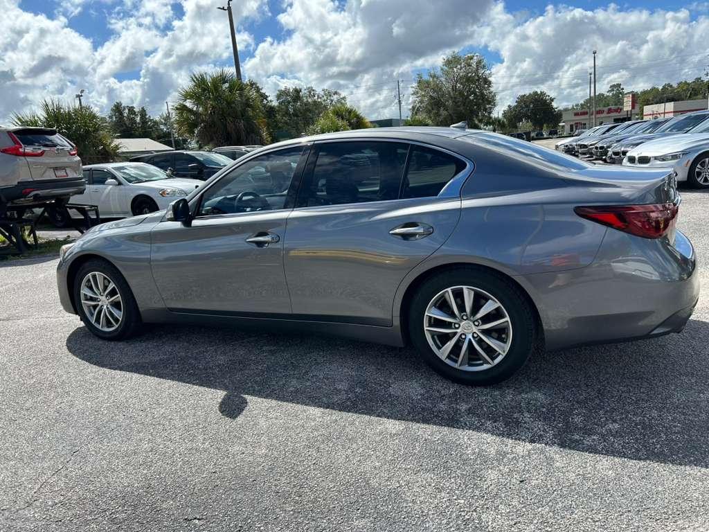 Infiniti Q50 3.0t PURE RWD 2021