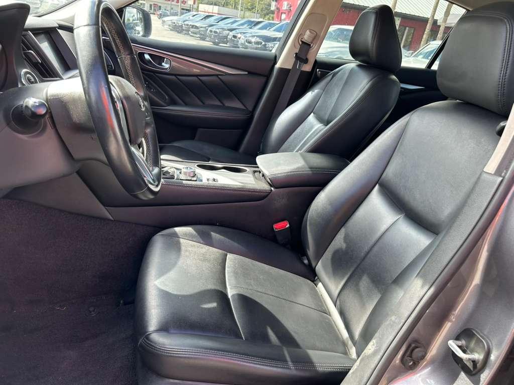 Infiniti Q50 3.0t PURE RWD 2021