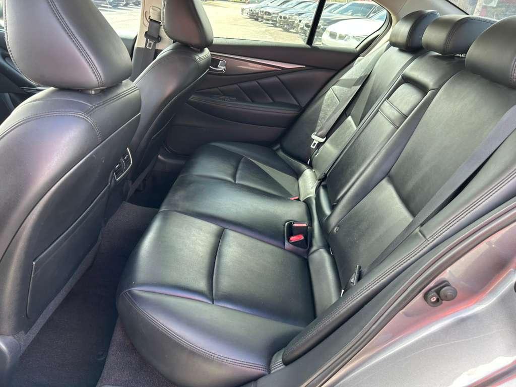 Infiniti Q50 3.0t PURE RWD 2021