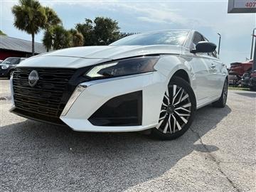 2025 Nissan Altima SV FWD