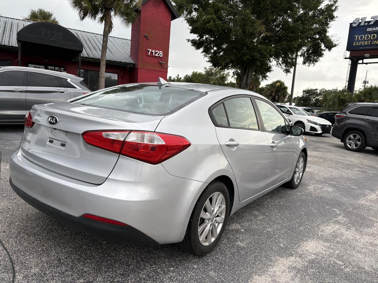 Kia Forte 4dr Sdn Auto LX 2015
