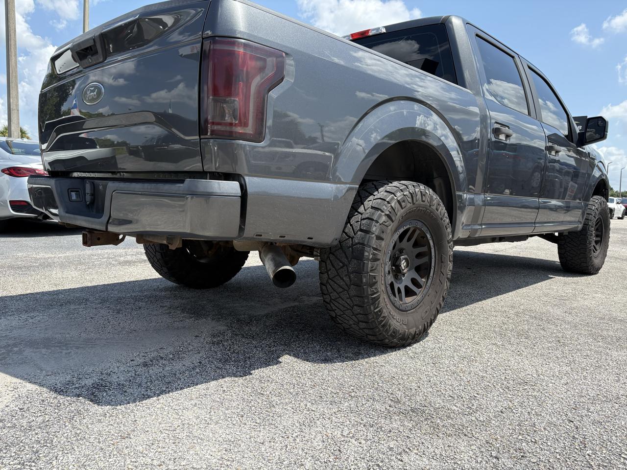 Ford F-150 2WD SuperCrew 157" Lariat 2016