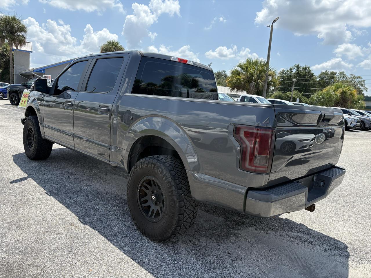 Ford F-150 2WD SuperCrew 157" Lariat 2016