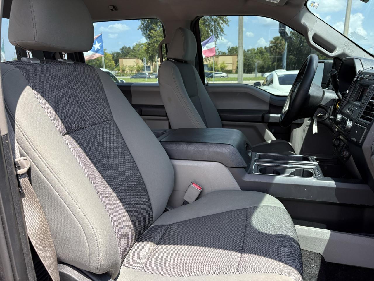 Ford F-150 2WD SuperCrew 157" Lariat 2016