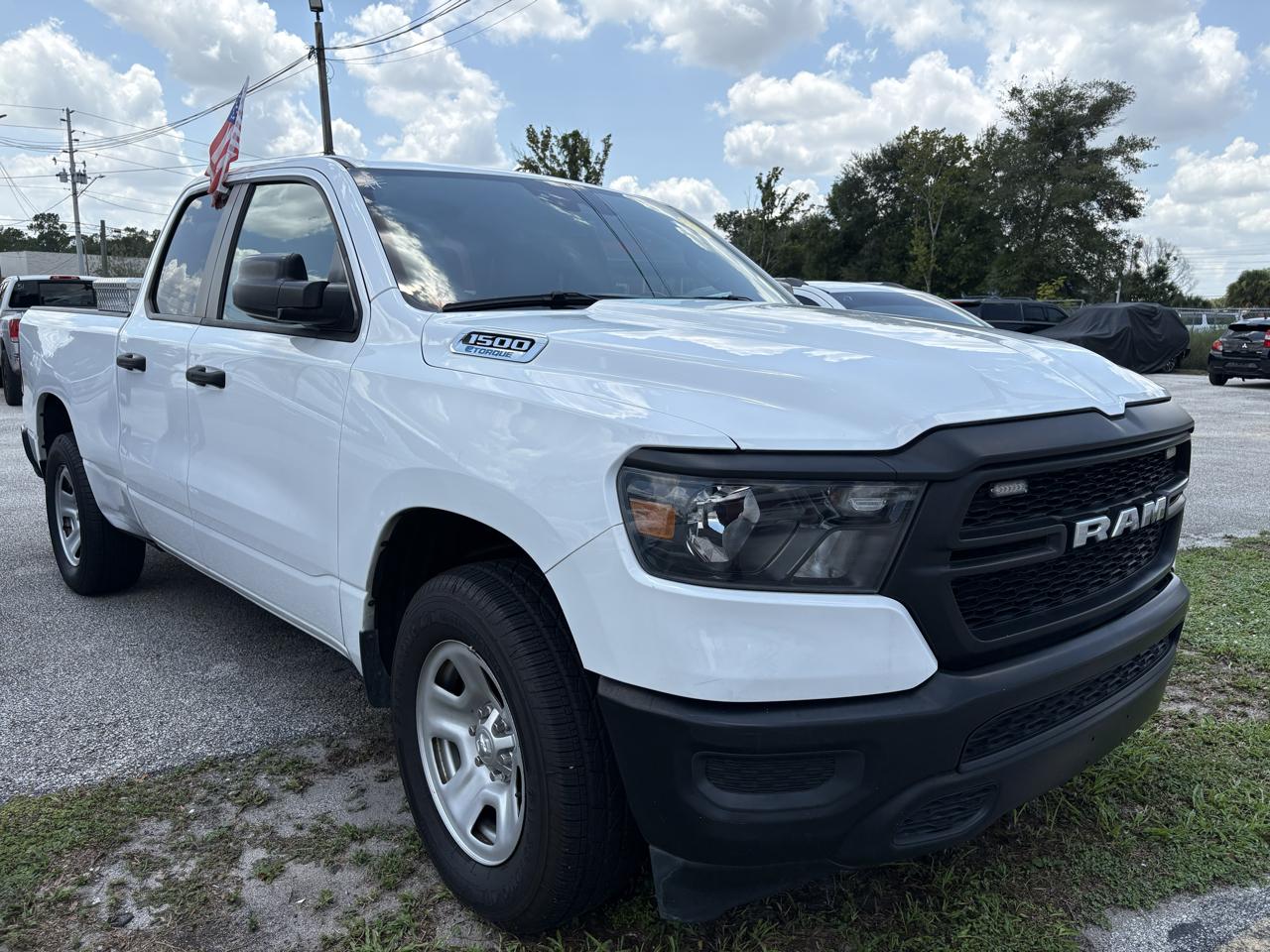 RAM 1500 Big Horn 4x2 Quad Cab 6'4" Box 2021