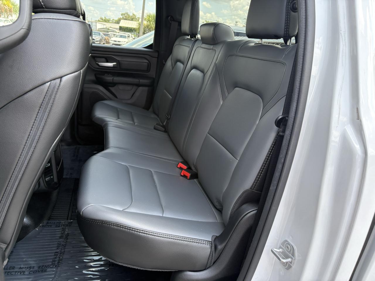 RAM 1500 Big Horn 4x2 Quad Cab 6'4" Box 2021
