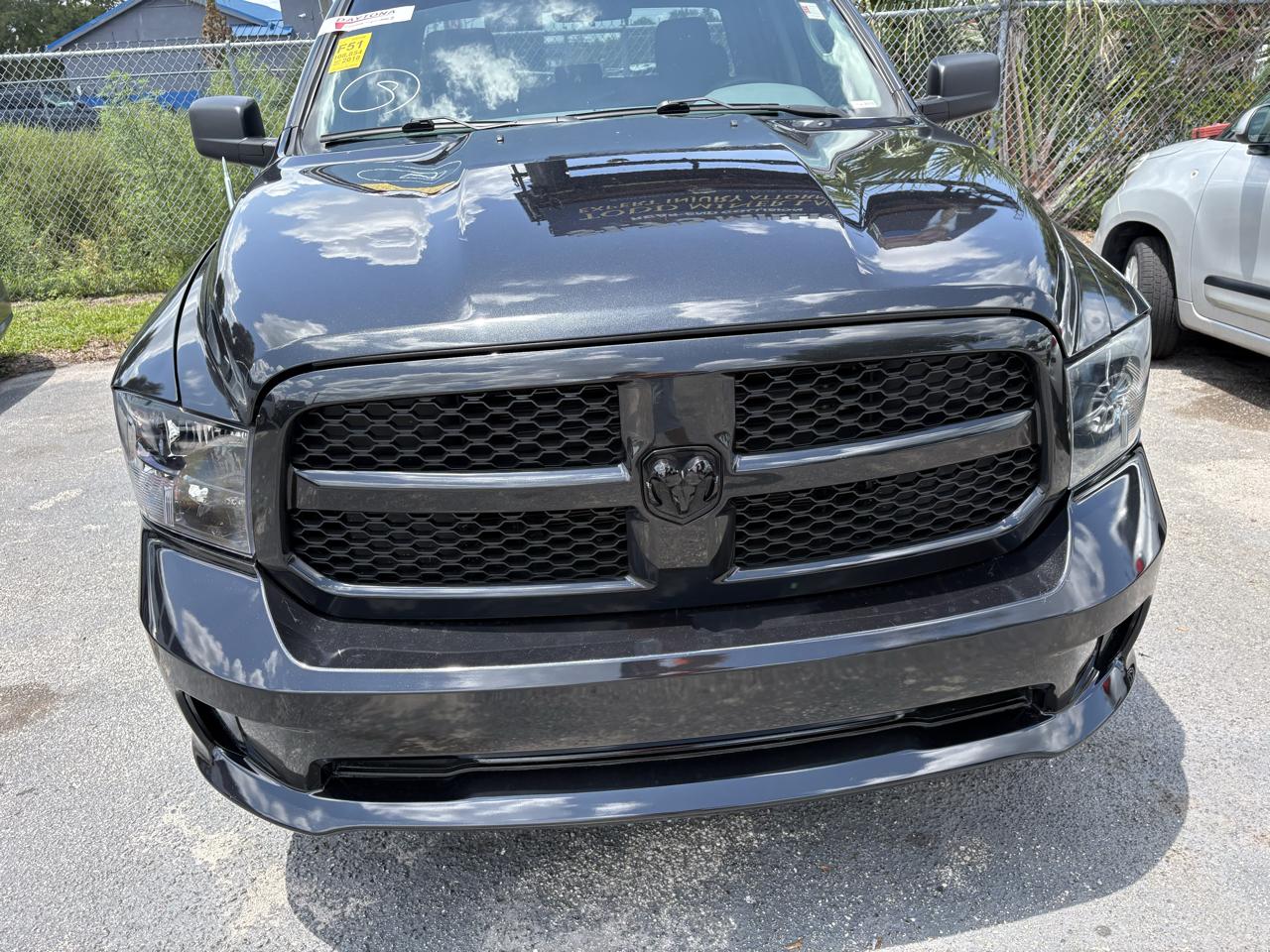 RAM 1500 Express 4x4 Quad Cab 6'4" Box 2018