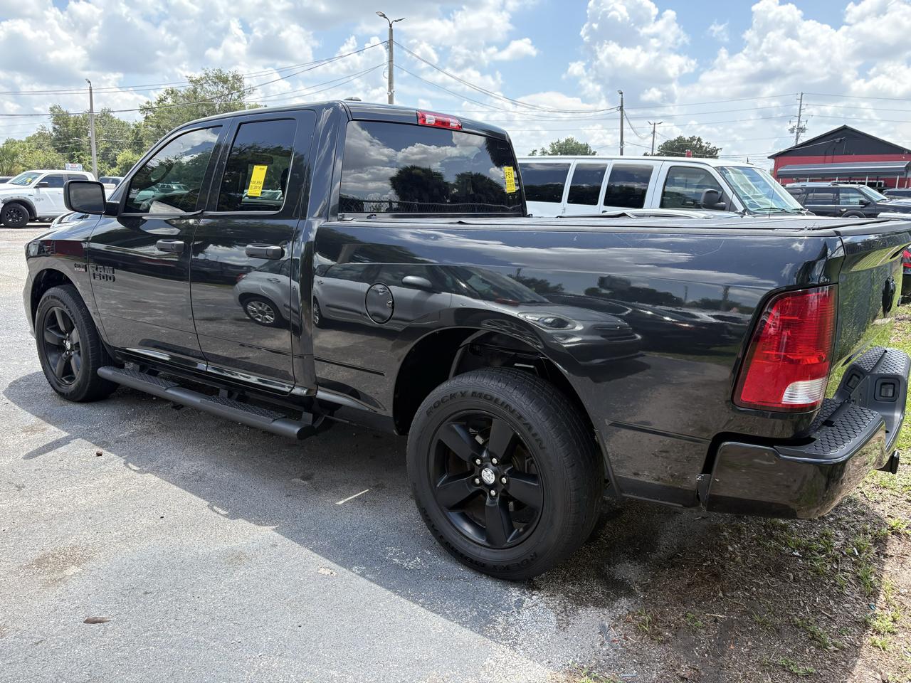 RAM 1500 Express 4x4 Quad Cab 6'4" Box 2018