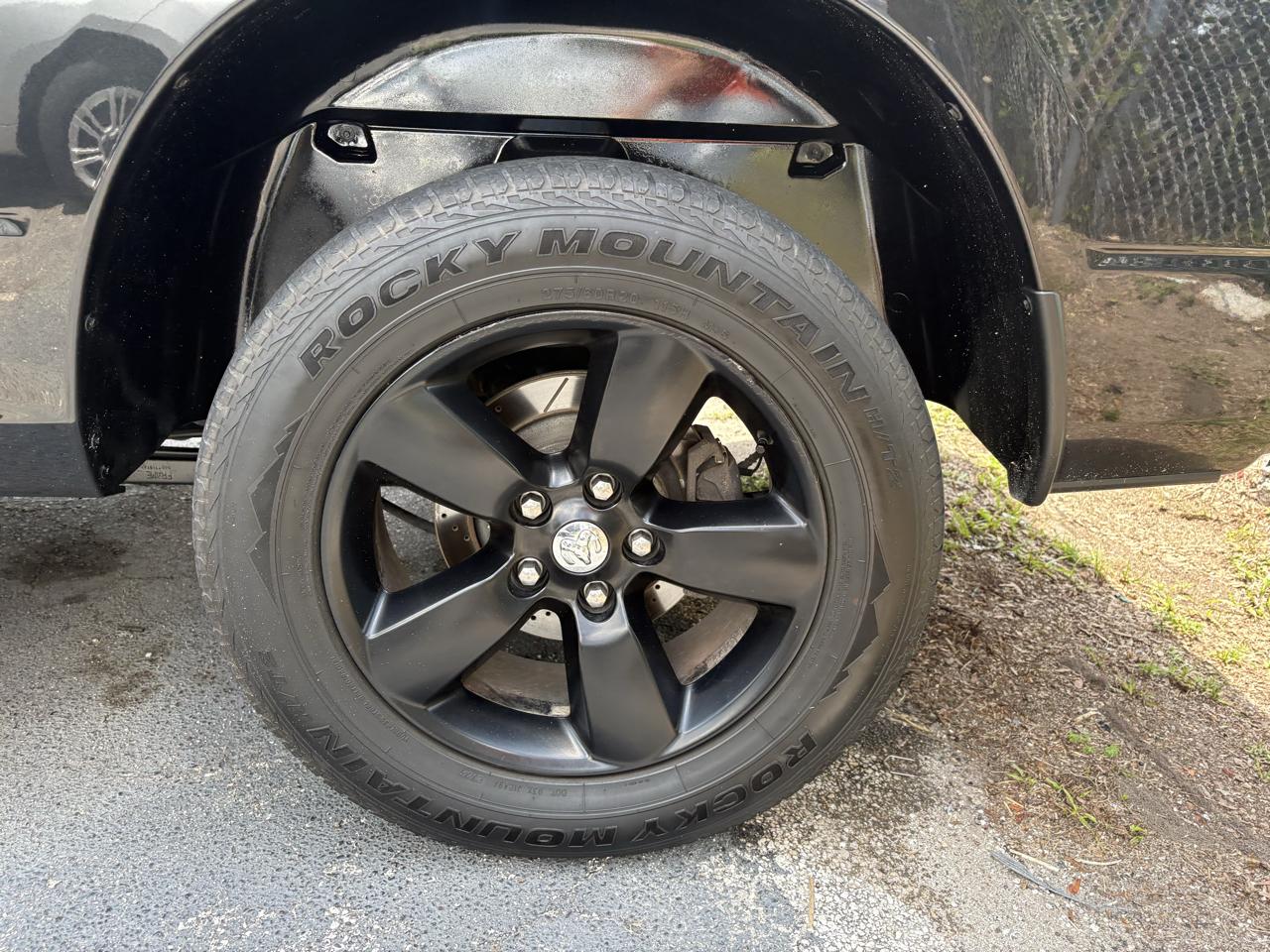 RAM 1500 Express 4x4 Quad Cab 6'4" Box 2018