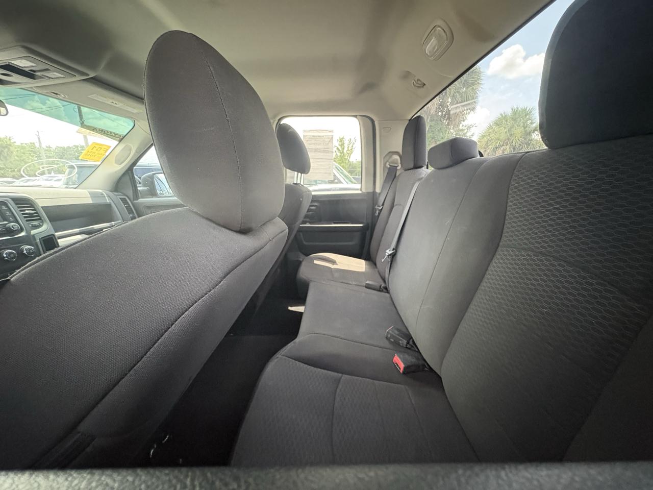 RAM 1500 Express 4x4 Quad Cab 6'4" Box 2018