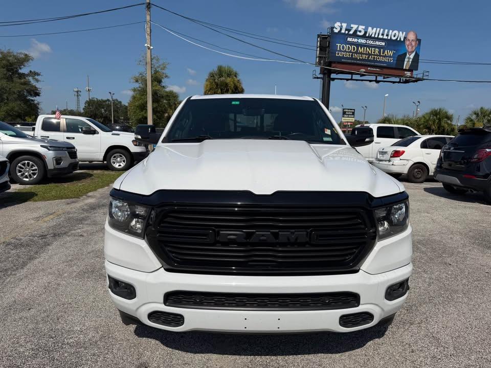 RAM 1500 Classic SLT 4x2 Crew Cab 6'4" Box 2019