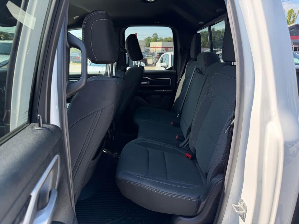 RAM 1500 Classic SLT 4x2 Crew Cab 6'4" Box 2019